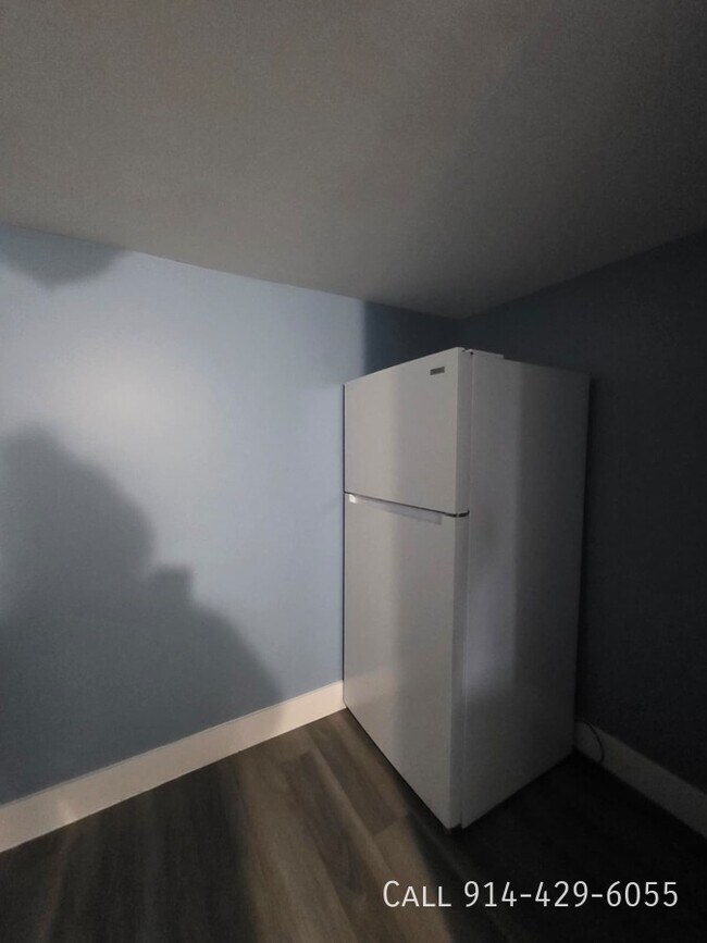 Building Photo - 217 S Tenth Ave