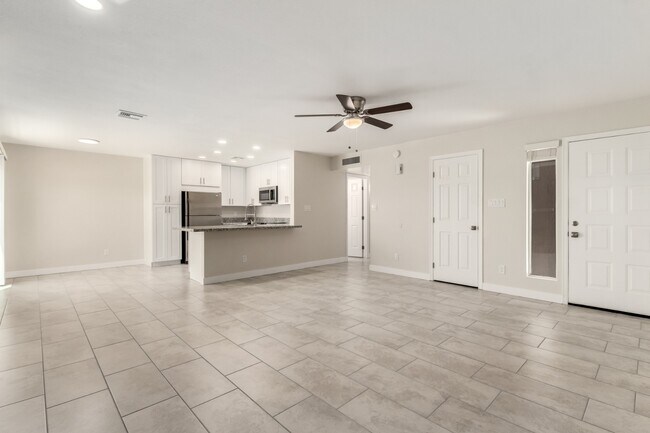 Building Photo - Home for rent in Scottsdale!