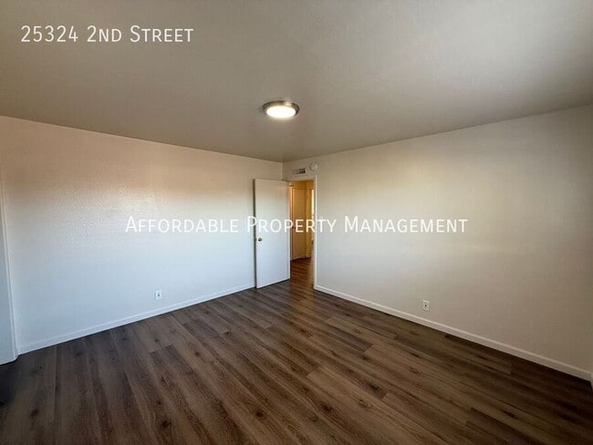 Building Photo - 25324 2nd St