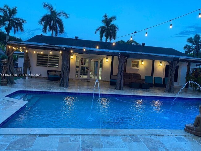 Building Photo - 4872 SW 140th Ave