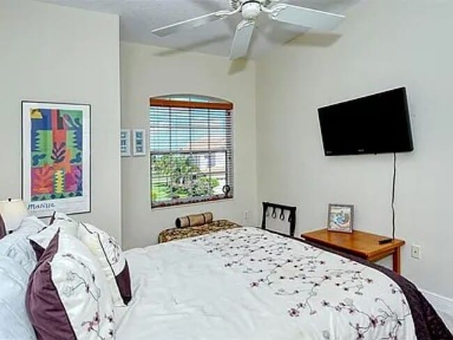 Building Photo - 8263 Miramar Way