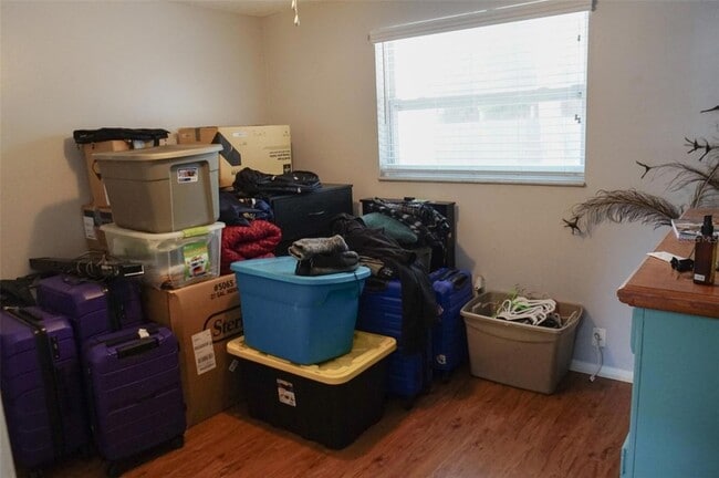 Building Photo - 1032 Hollywood Ave