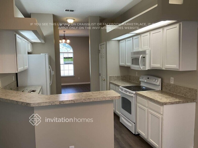 Building Photo - 12243 Mantle Dr