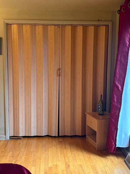 Building Photo - 105 Robert Dr