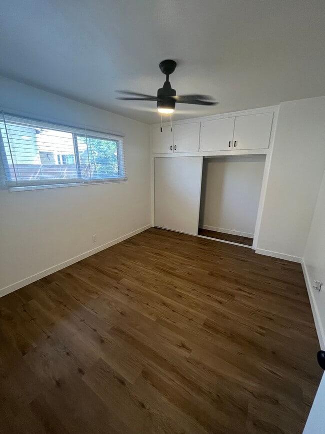 Building Photo - Lovely 3 Bedroom 1 Bath House with Garage
