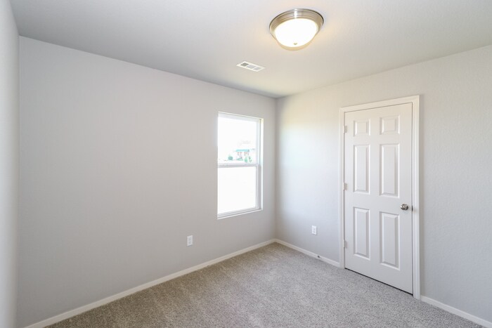 Building Photo - 12321 Vernonia Dr