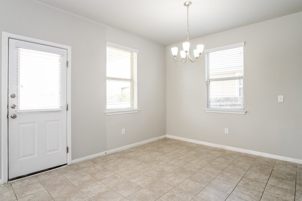 Building Photo - 311 Eagle Brook Ln