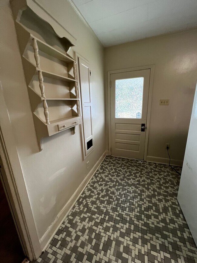 Building Photo - Four Bedroom, Three Bathroom , House Near UL with Lawncare.