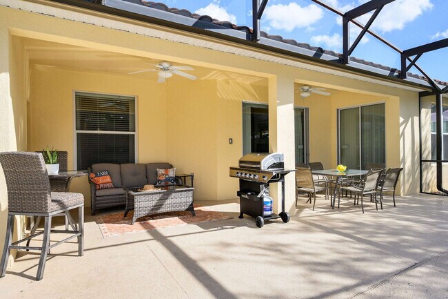 Building Photo - 4140 Oak Tree Dr