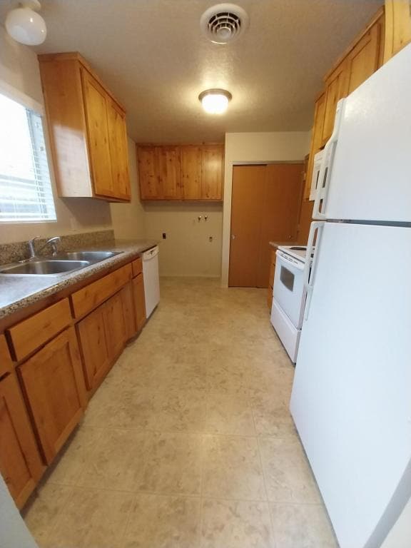 Building Photo - 1312 Dowell Rd