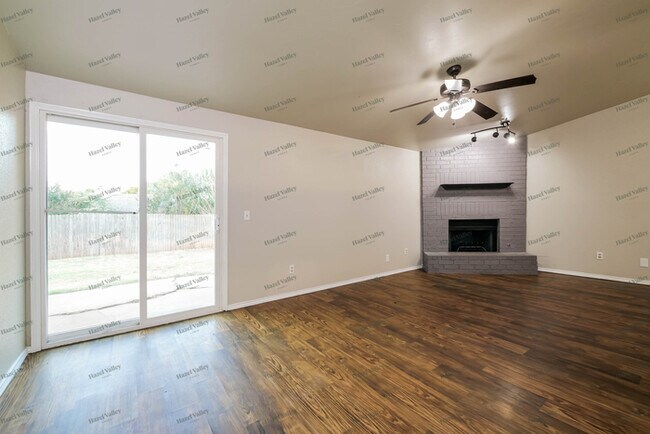 Building Photo - 1708 Garcia Ave