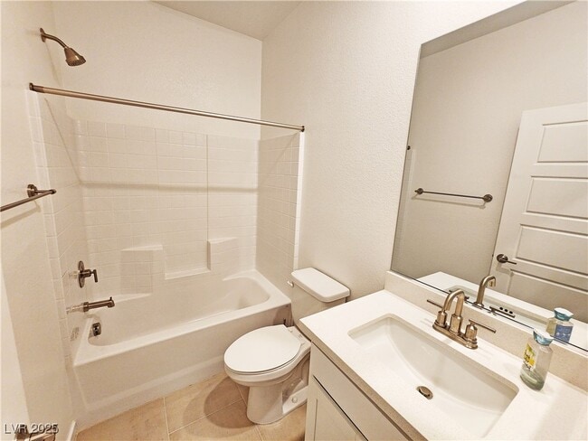 Building Photo - 4096 E Cactus Cyn Dr