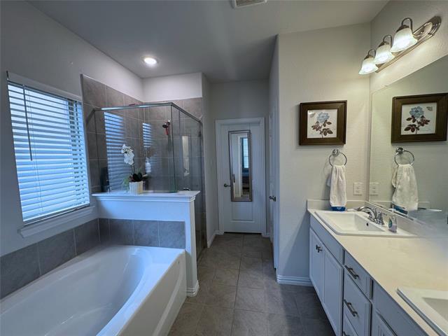 Building Photo - 4100 Smokey Hill Ct
