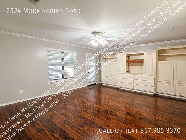 Building Photo - 2524 Mockingbird Rd