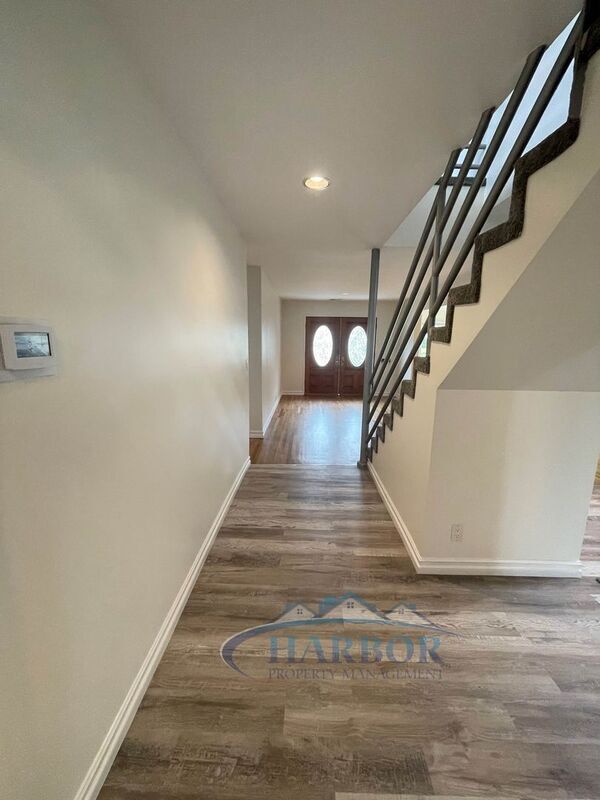 Building Photo - 3706 S Emily St