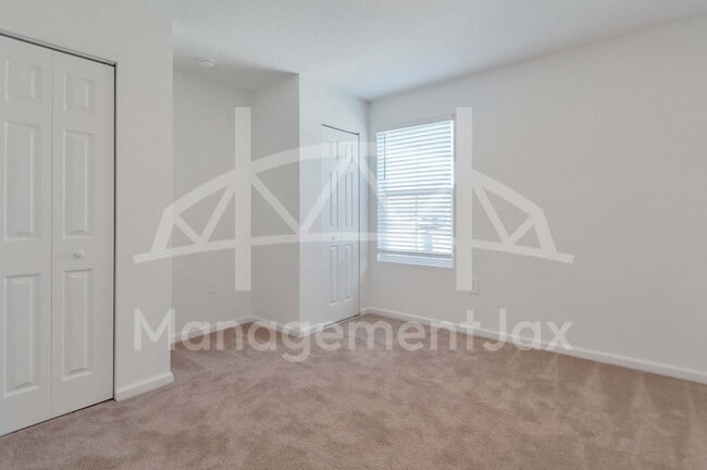Building Photo - 9065 Gifford Dr