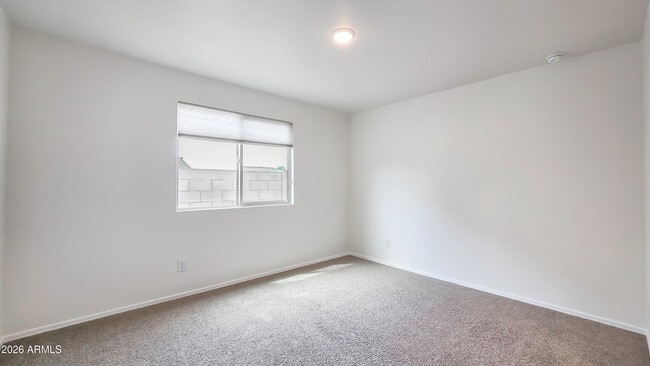 Building Photo - 8562 S 253rd Ave