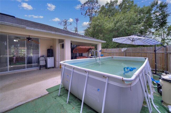 Building Photo - 4081 14th Ave SE