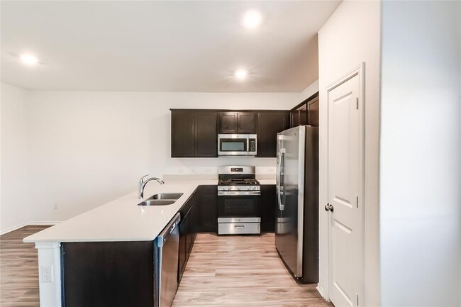 Building Photo - 415 Geode Glen