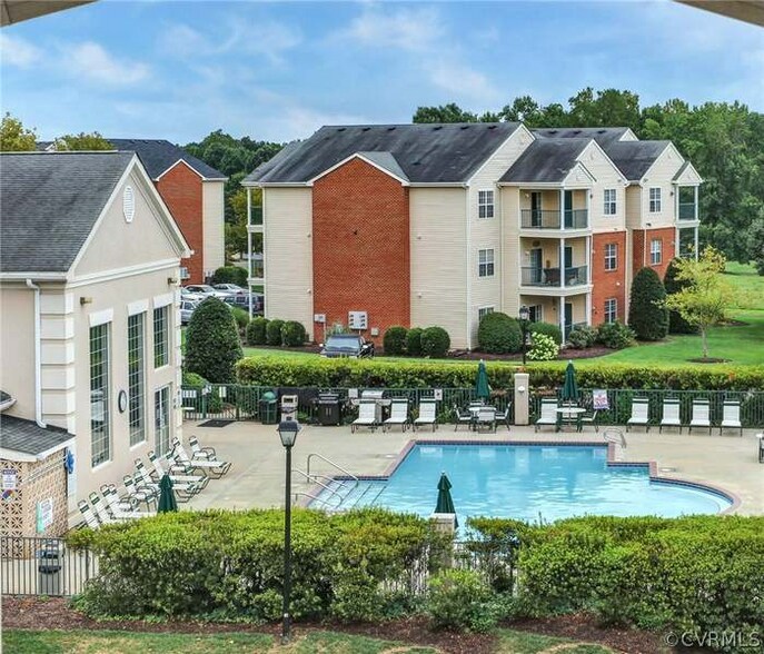 Building Photo - 9410 Links Ln