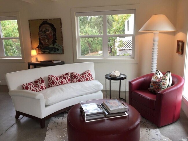 Building Photo - 419 Dry Creek Rd