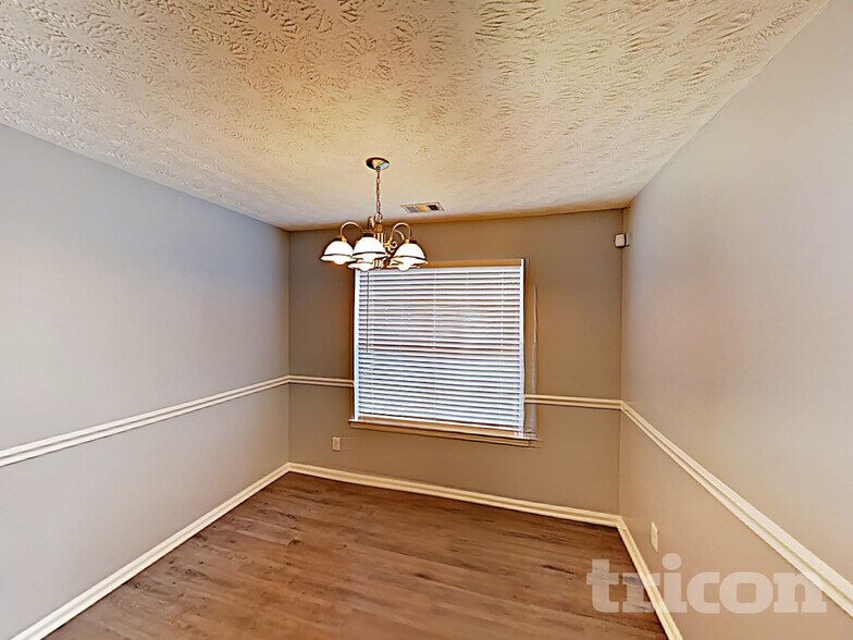 Building Photo - 169 Floresta Dr