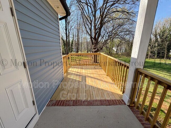 Building Photo - 1121 Wilmington Ave