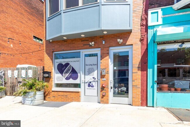 Building Photo - 5017 Baltimore Ave