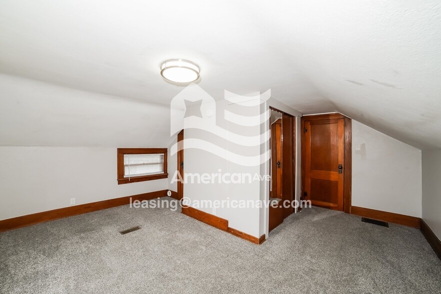 Building Photo - 306 Eldridge St