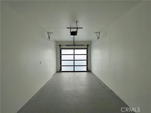 Building Photo - 5735 Saloma Ave