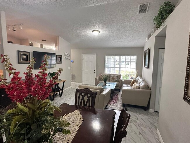 Building Photo - 1021 Embrun Ct