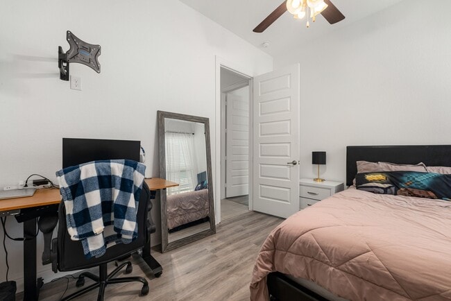 Building Photo - 31611 Donoso Dr