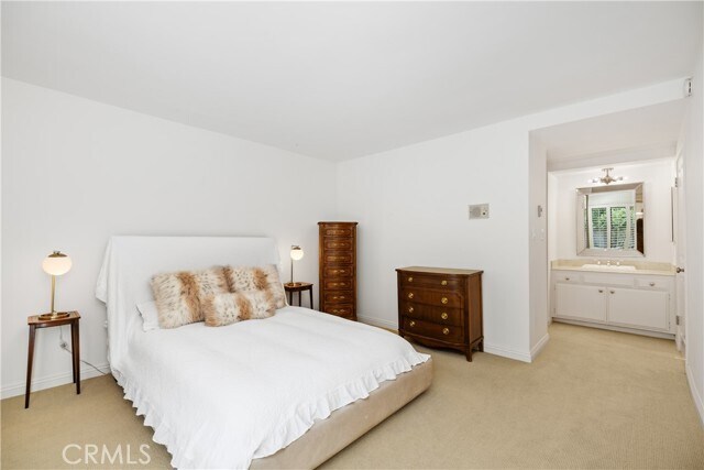 Building Photo - 2322 Palos Verdes Dr W