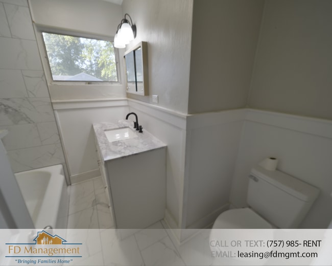 Building Photo - Beautifully Renovated 3BR 1.5BA House