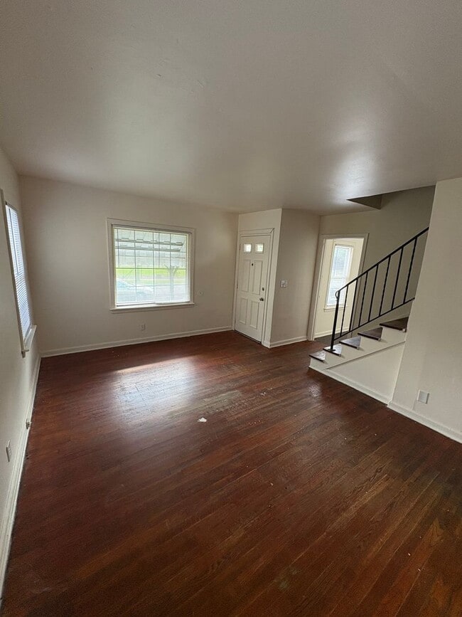 Primary Photo - 4 Bedroom in North Linden