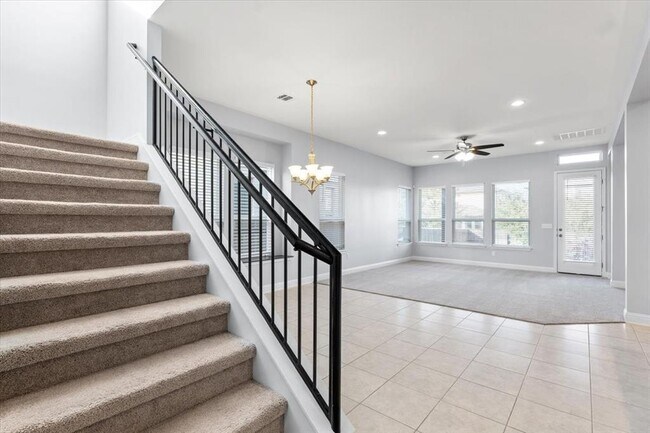 Building Photo - 5112 Globe Mallow Dr