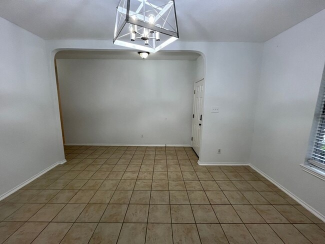 Building Photo - 15434 Grosbeak Pass