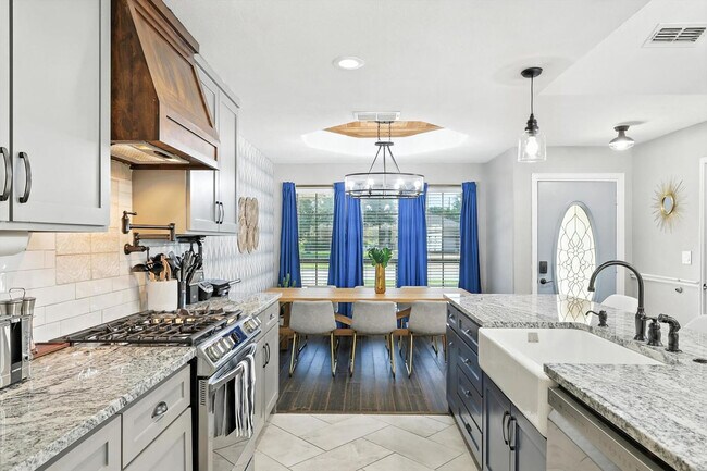 Building Photo - 749 Western Trail