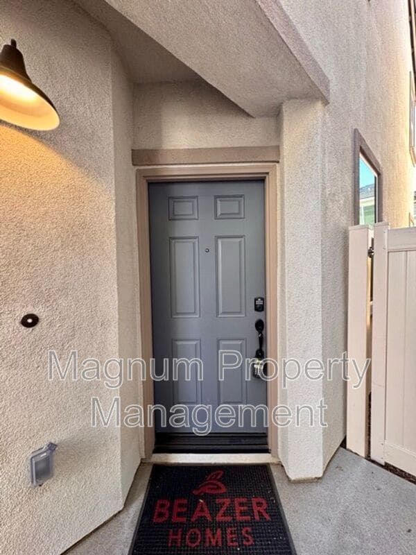 Building Photo - 25147 Hunter Ave