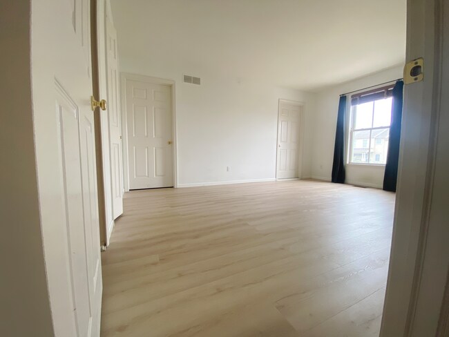 Building Photo - 3981 Forester Blvd