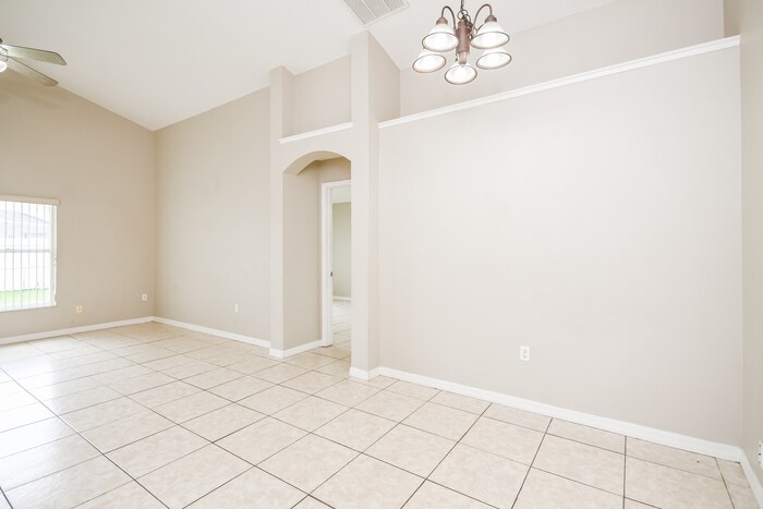 Building Photo - 2404 Black Powder Ln