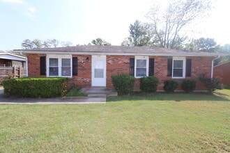 Building Photo - 318 Laurel Ln