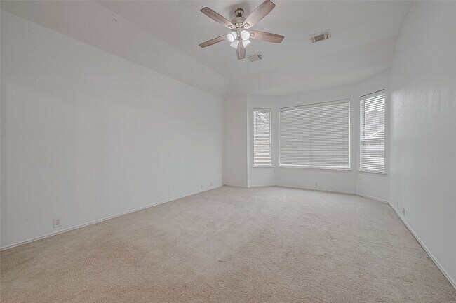 Building Photo - 20802 Louetta Oak Dr