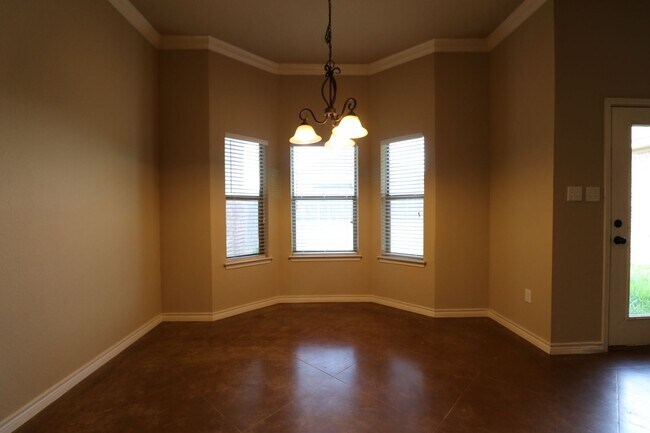 Building Photo - Stallion 3101 - 3105