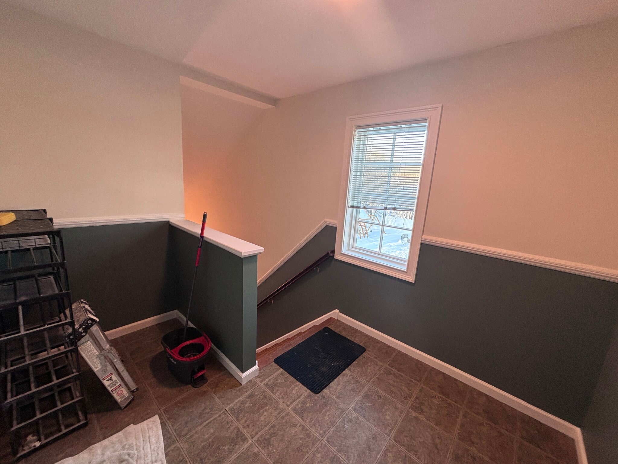 Building Photo - 101 Ponus Ave