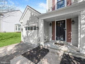 Building Photo - 8806 Admiral Dr