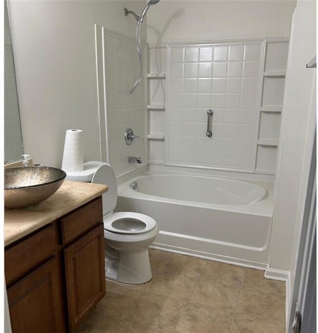 Building Photo - 10101 Waldrop Pl