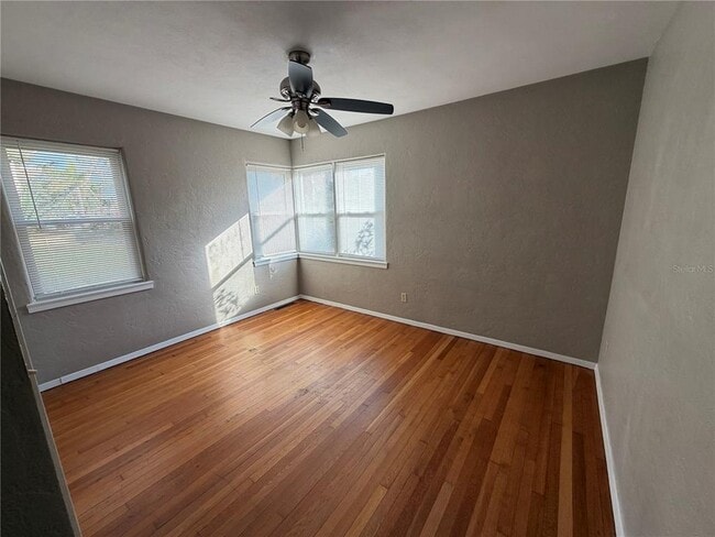 Building Photo - 321 Ribault Ave