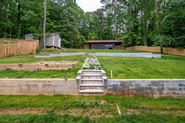 Building Photo - 4222 Arbutus Dr
