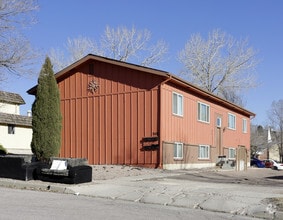 Building Photo - 2116 Friendship Pl